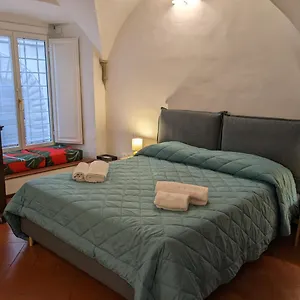 Miriam - Sweet Dreams In Apartment